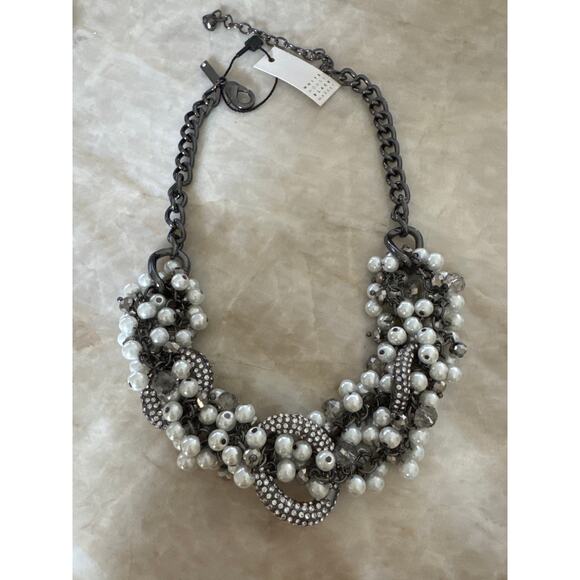 WHBM statement necklace - Picture 1 of 2